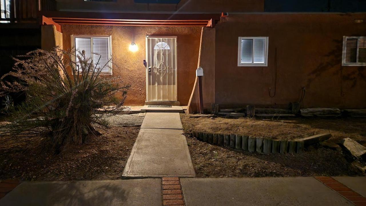 The Lilly Pad - A Desert Oasis Albuquerque Exterior photo